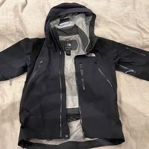 Black North Face Summit Series ski jacket. Size Small. Great condition.